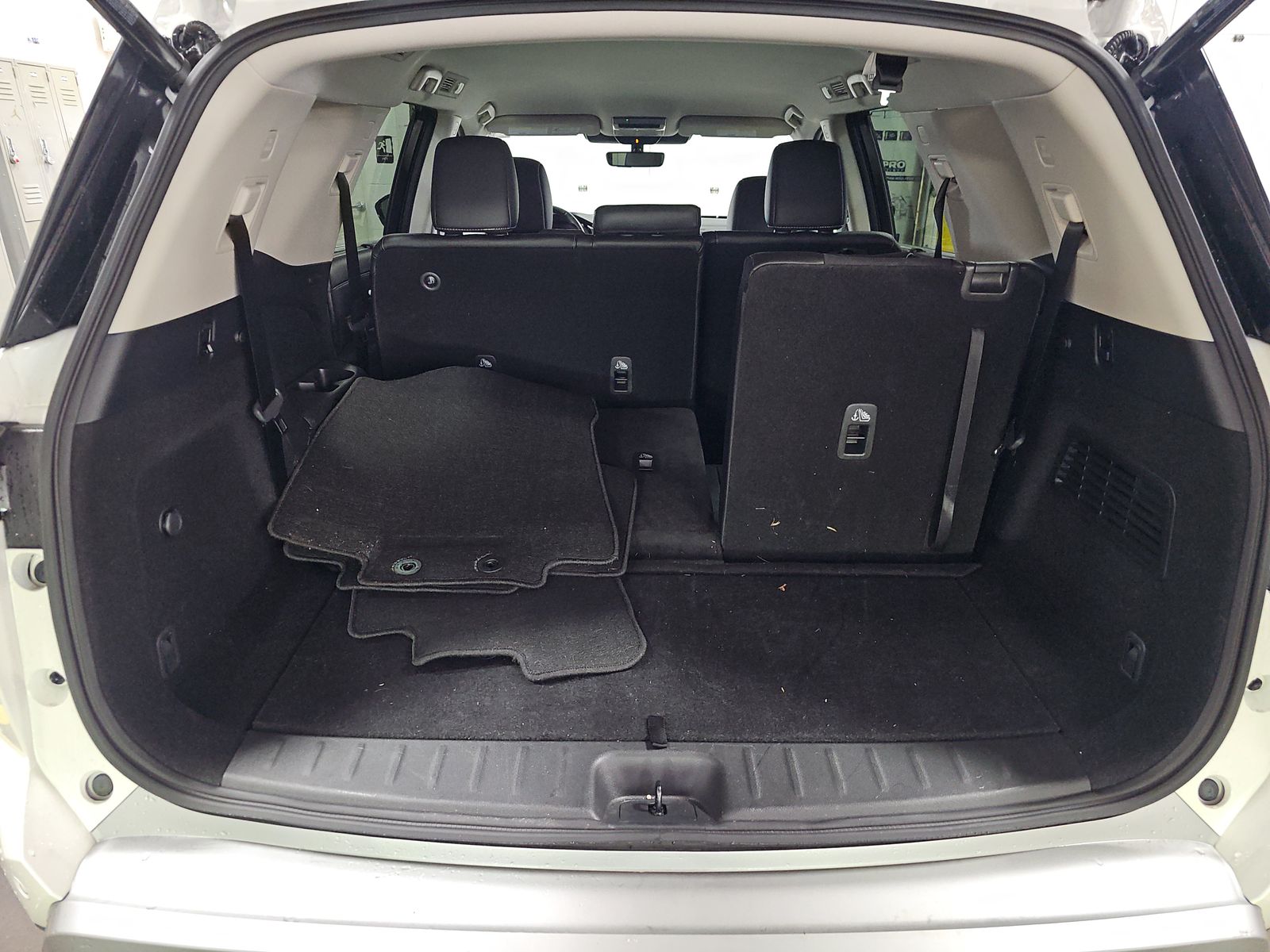 2024 Nissan Pathfinder SL AWD