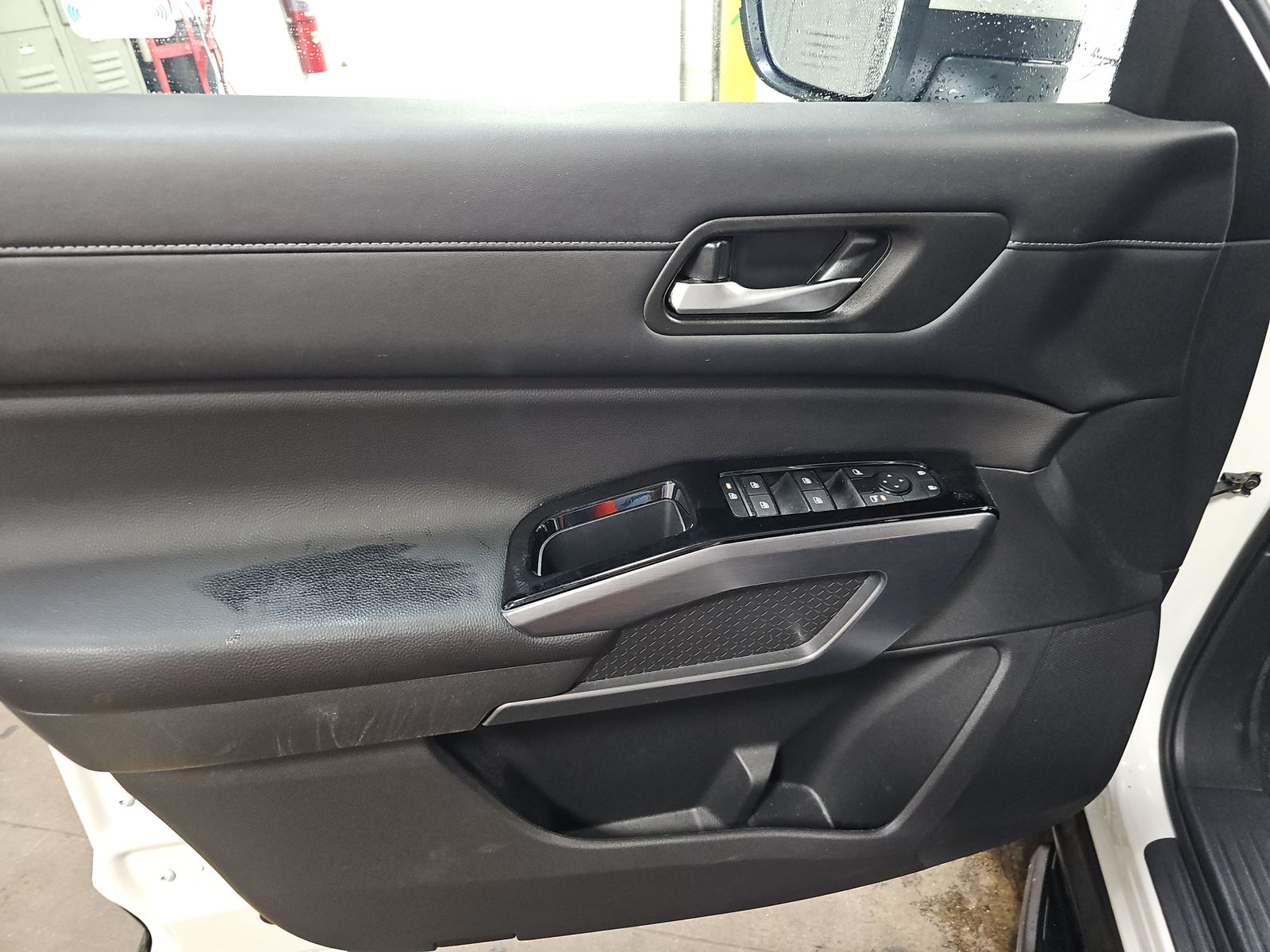 2024 Nissan Pathfinder SL AWD