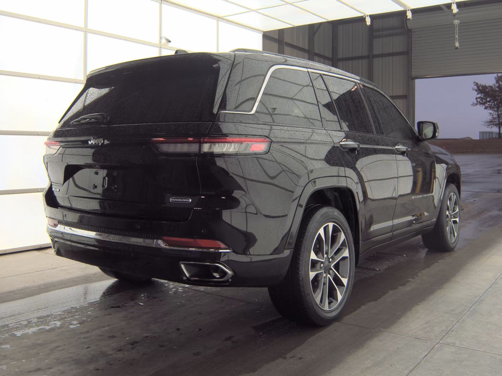 2022 Jeep Grand Cherokee Overland AWD