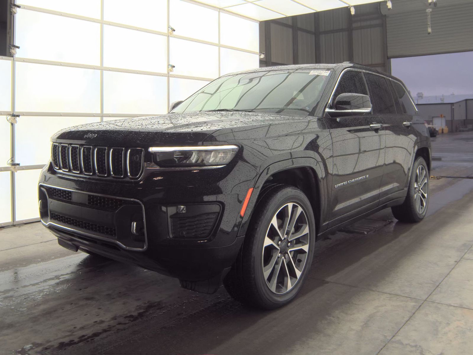 2022 Jeep Grand Cherokee Overland AWD