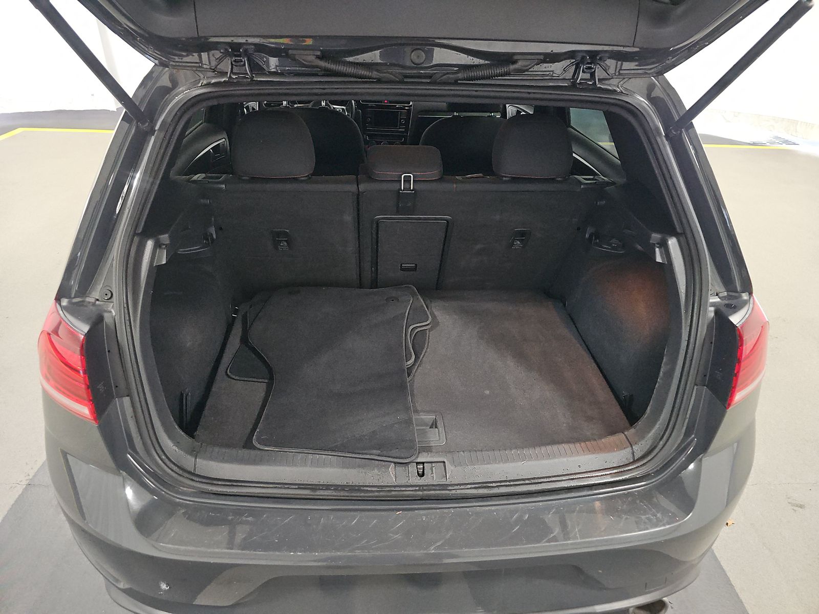 2019 Volkswagen Golf GTI 2.0T Rabbit Edition FWD