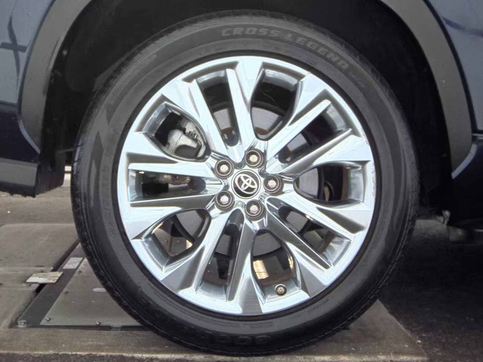 2023 Toyota Highlander Limited FWD