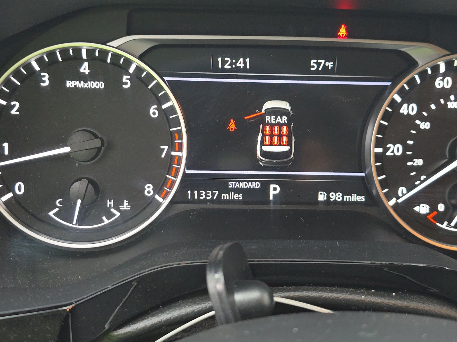 2024 Nissan Pathfinder SL FWD