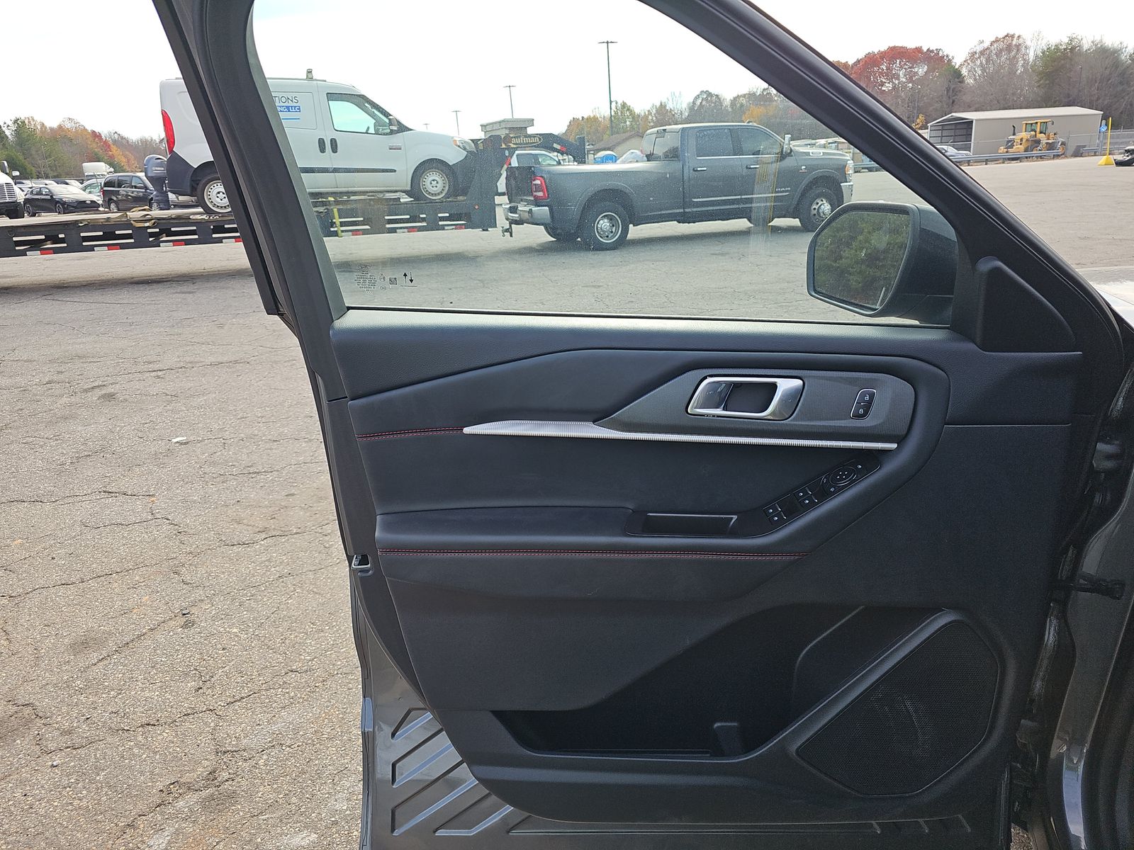 2025 Ford Explorer ST-Line AWD