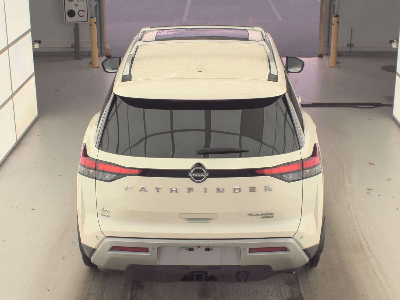 2023 Nissan Pathfinder Platinum AWD