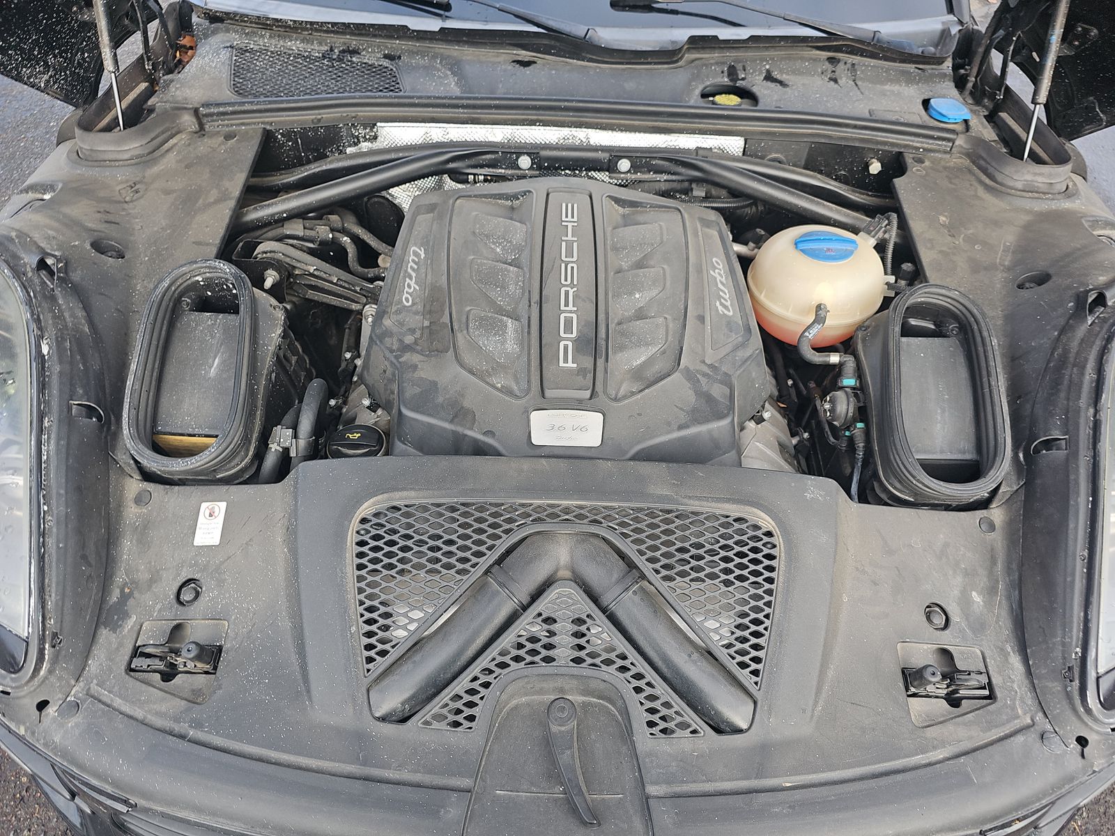 2016 Porsche Macan Turbo AWD