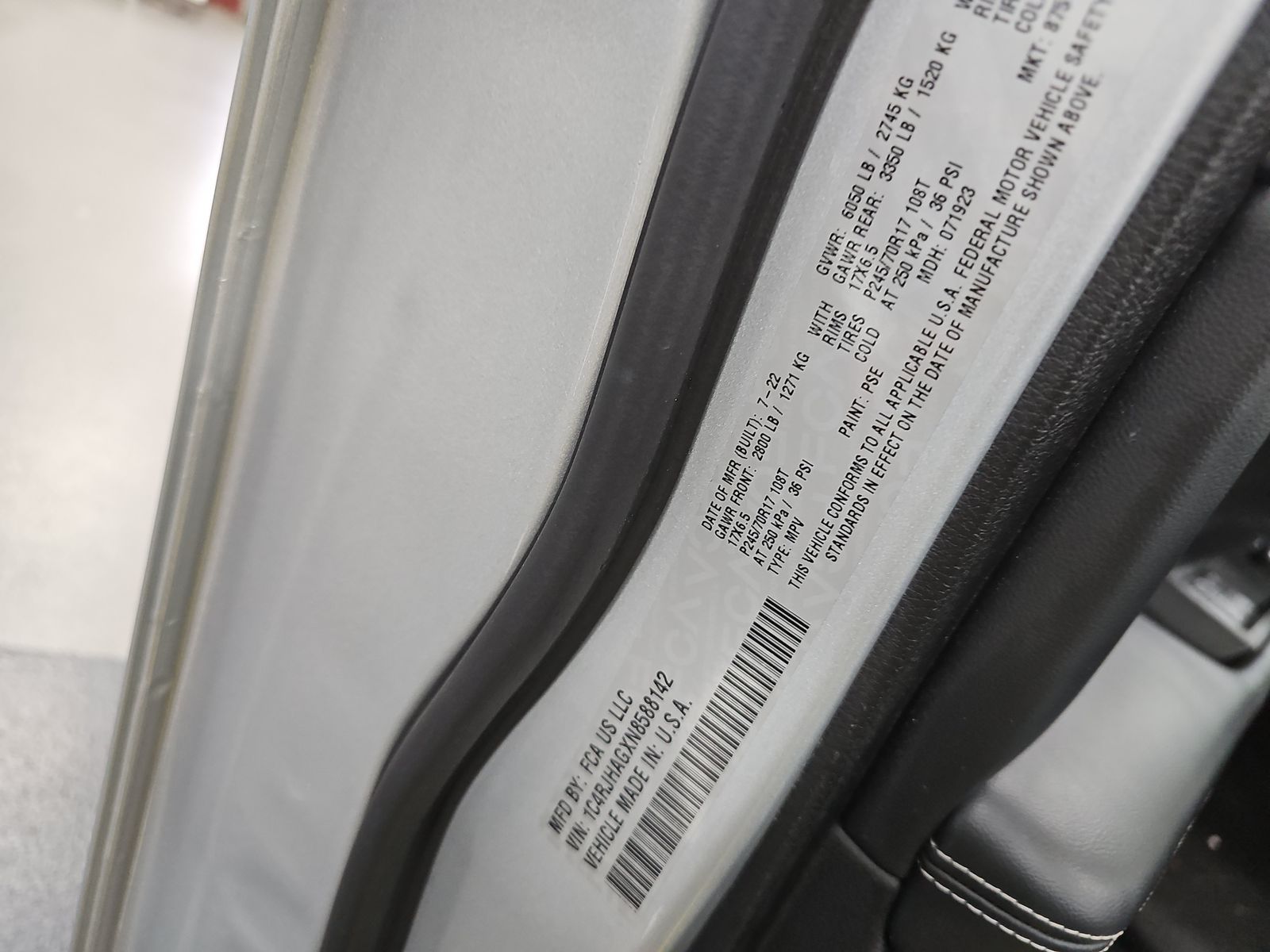 2022 Jeep Grand Cherokee Laredo AWD