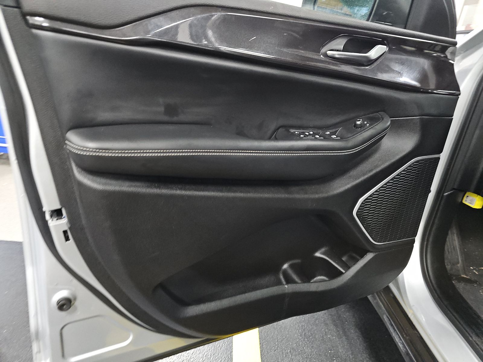 2022 Jeep Grand Cherokee Laredo AWD