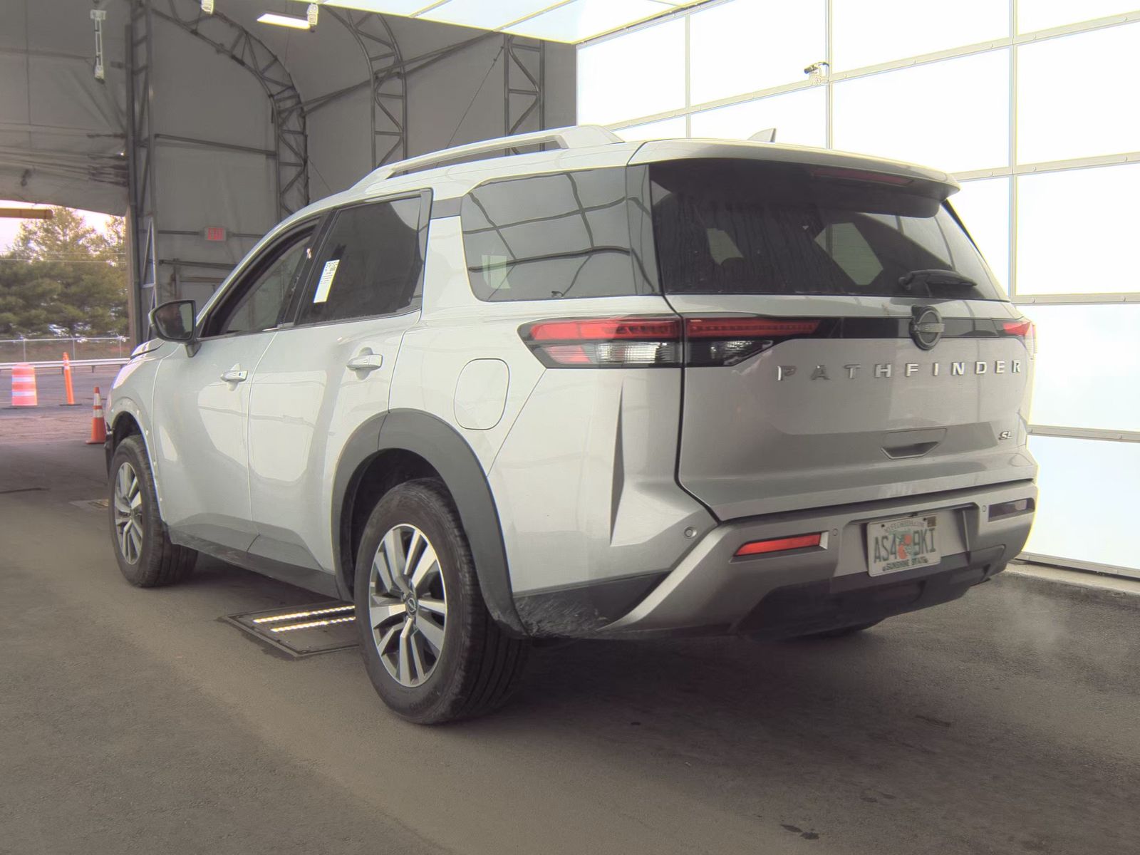 2025 Nissan Pathfinder SL FWD