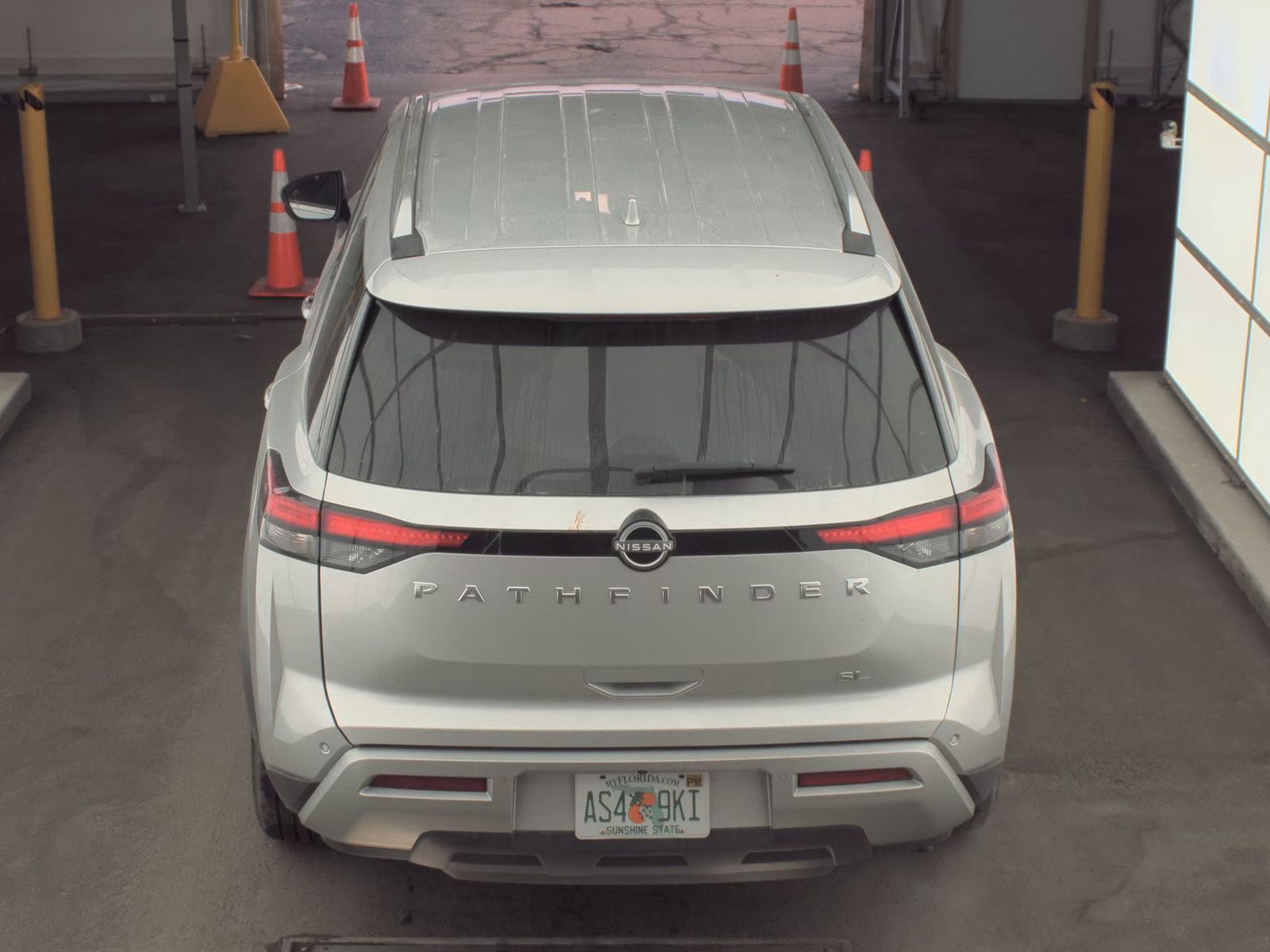 2025 Nissan Pathfinder SL FWD