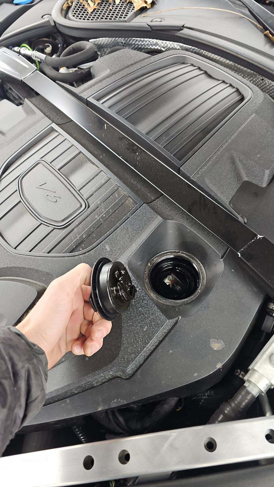 2022 Porsche Panamera 4 Platinum Edition AWD