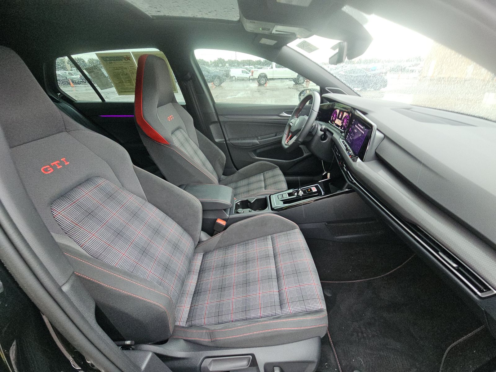 2024 Volkswagen Golf GTI 2.0T SE FWD