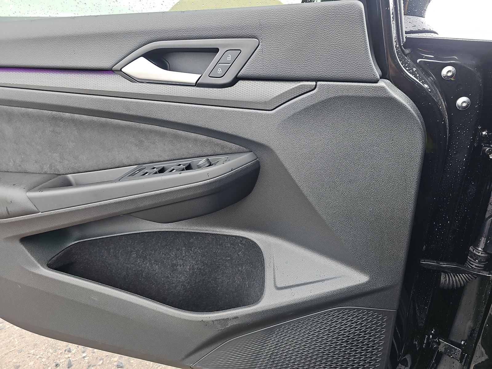 2024 Volkswagen Golf GTI 2.0T SE FWD