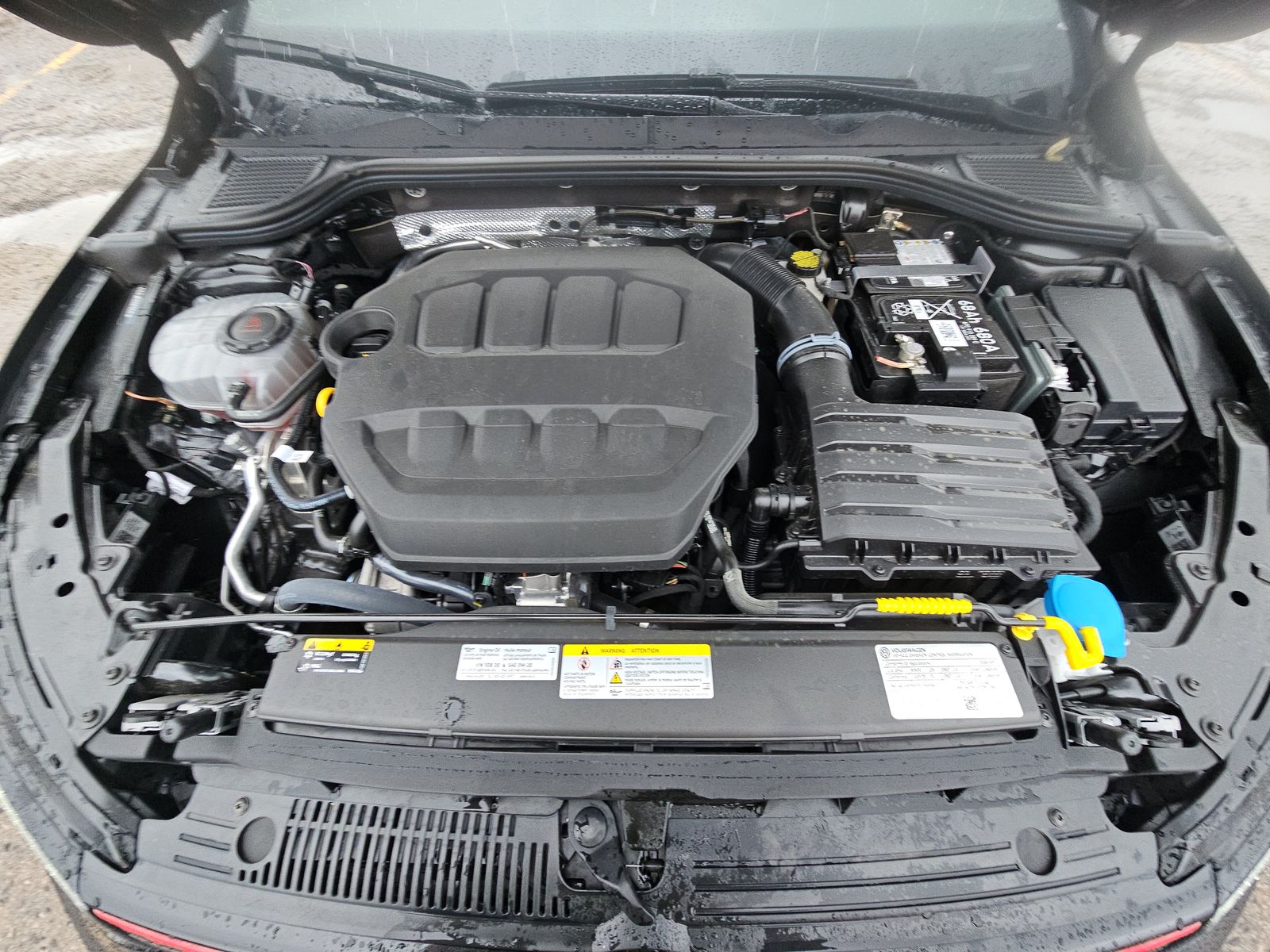 2024 Volkswagen Golf GTI 2.0T SE FWD