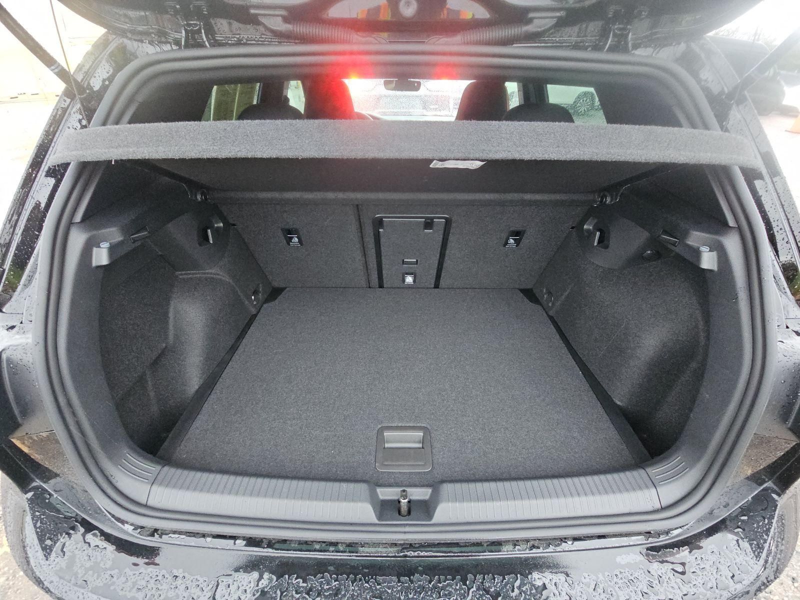 2024 Volkswagen Golf GTI 2.0T SE FWD