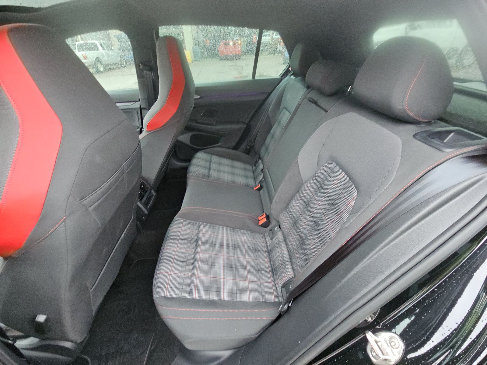 2024 Volkswagen Golf GTI 2.0T SE FWD