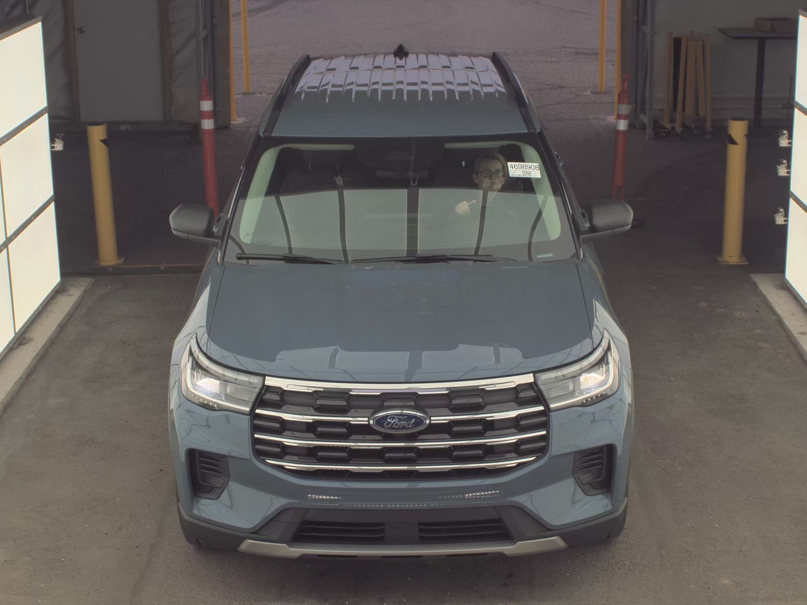 2025 Ford Explorer Active AWD