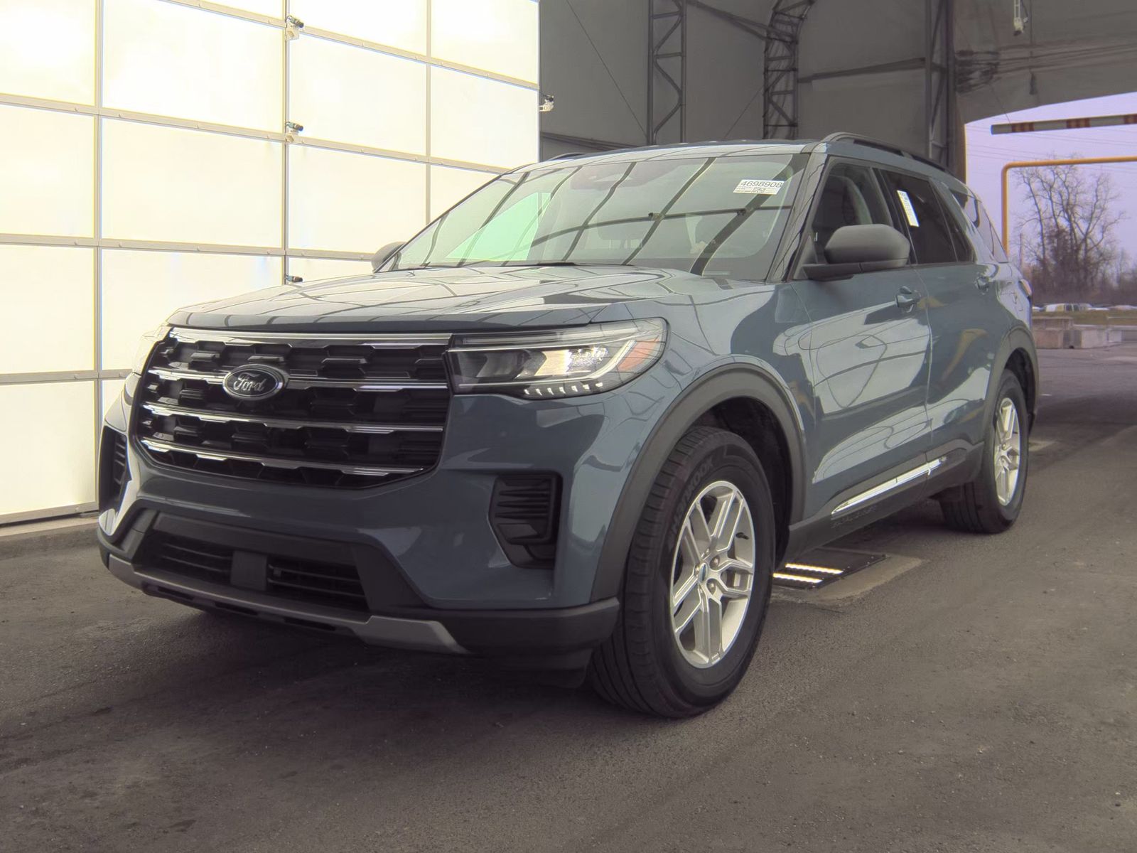 2025 Ford Explorer Active AWD