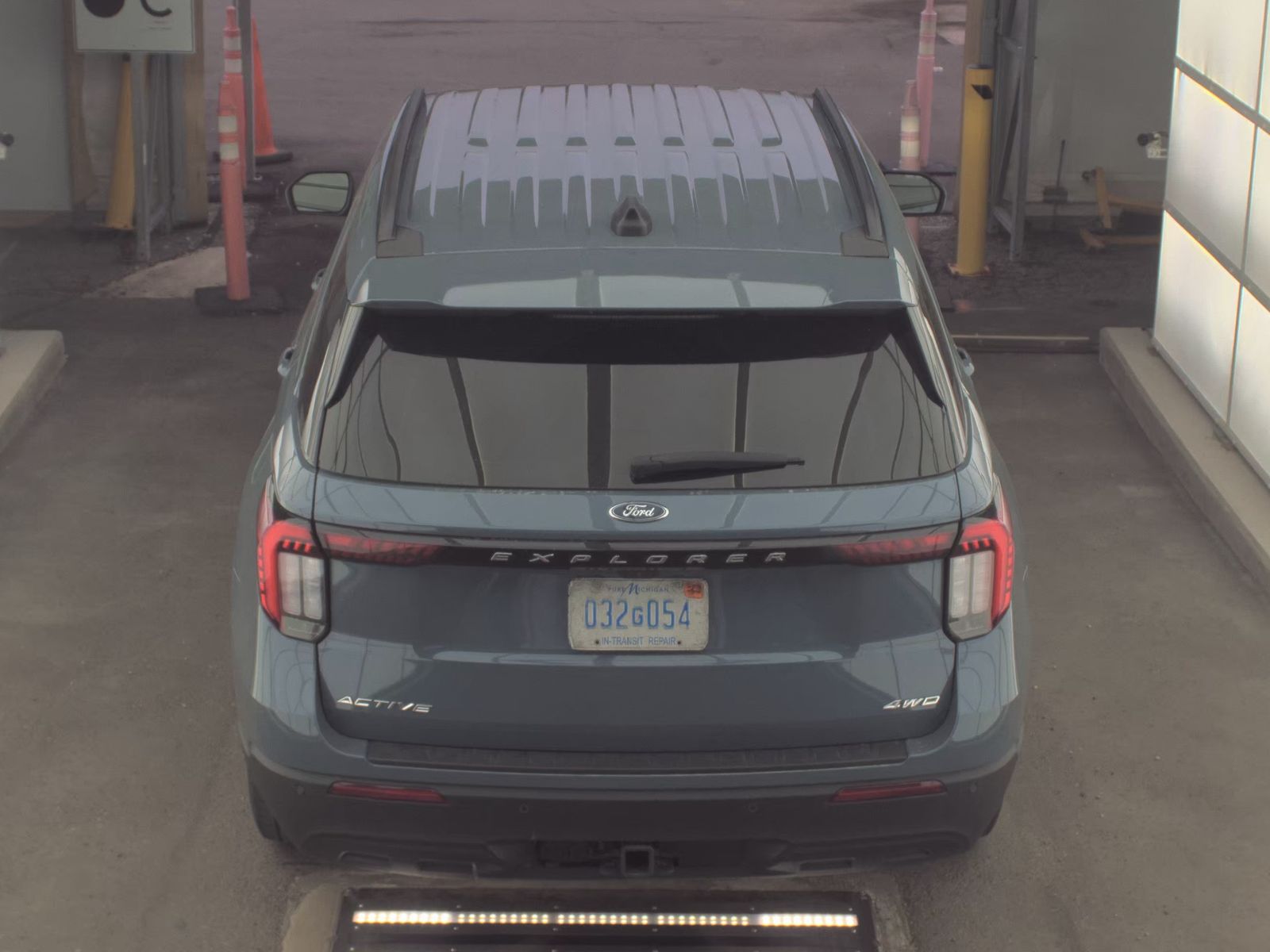 2025 Ford Explorer Active AWD