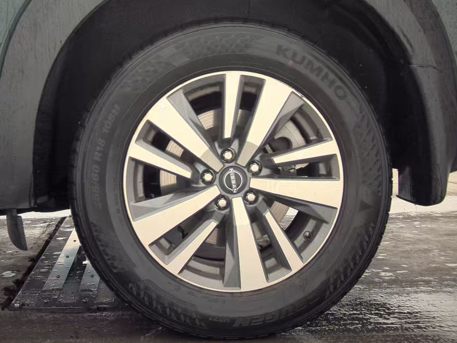 2024 Nissan Pathfinder SL FWD