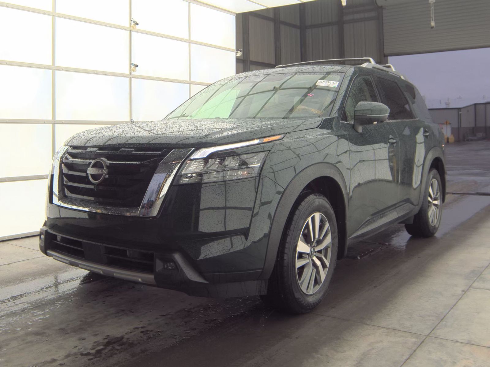 2024 Nissan Pathfinder SL FWD