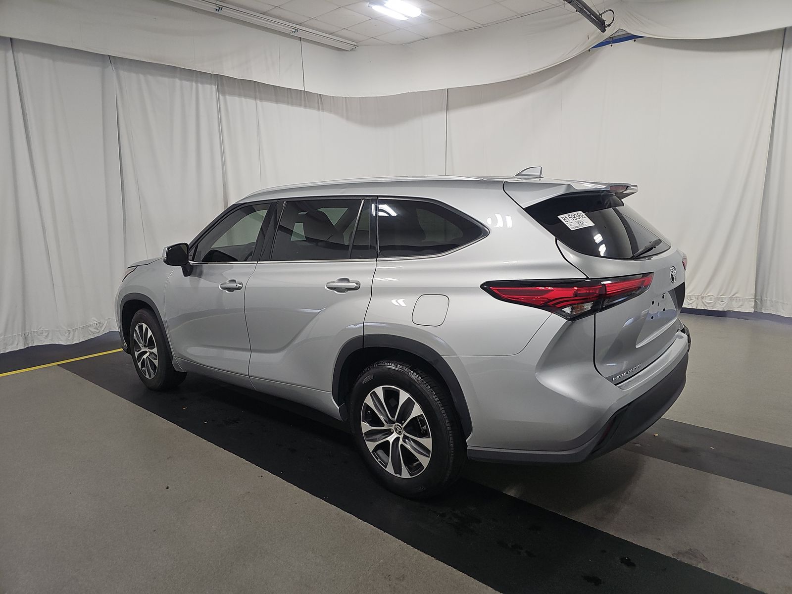 2022 Toyota Highlander XLE FWD