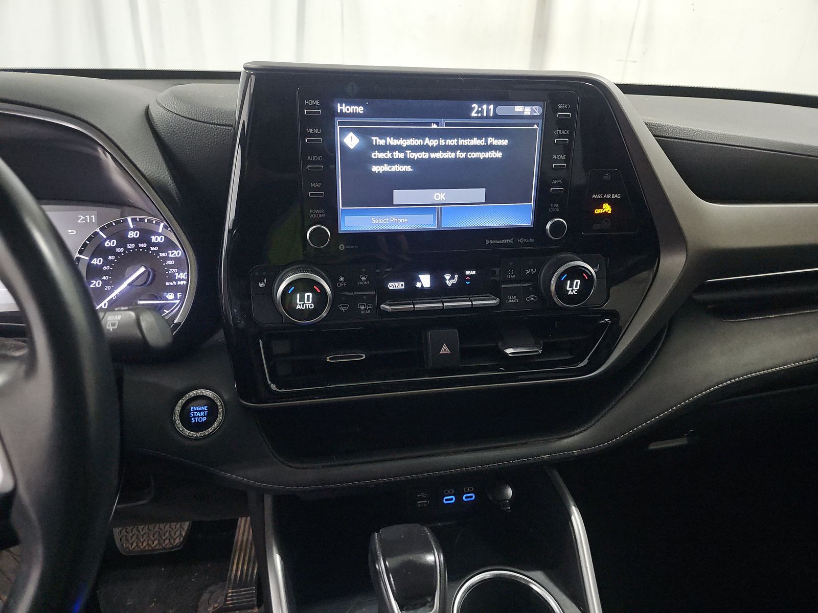 2022 Toyota Highlander XLE FWD