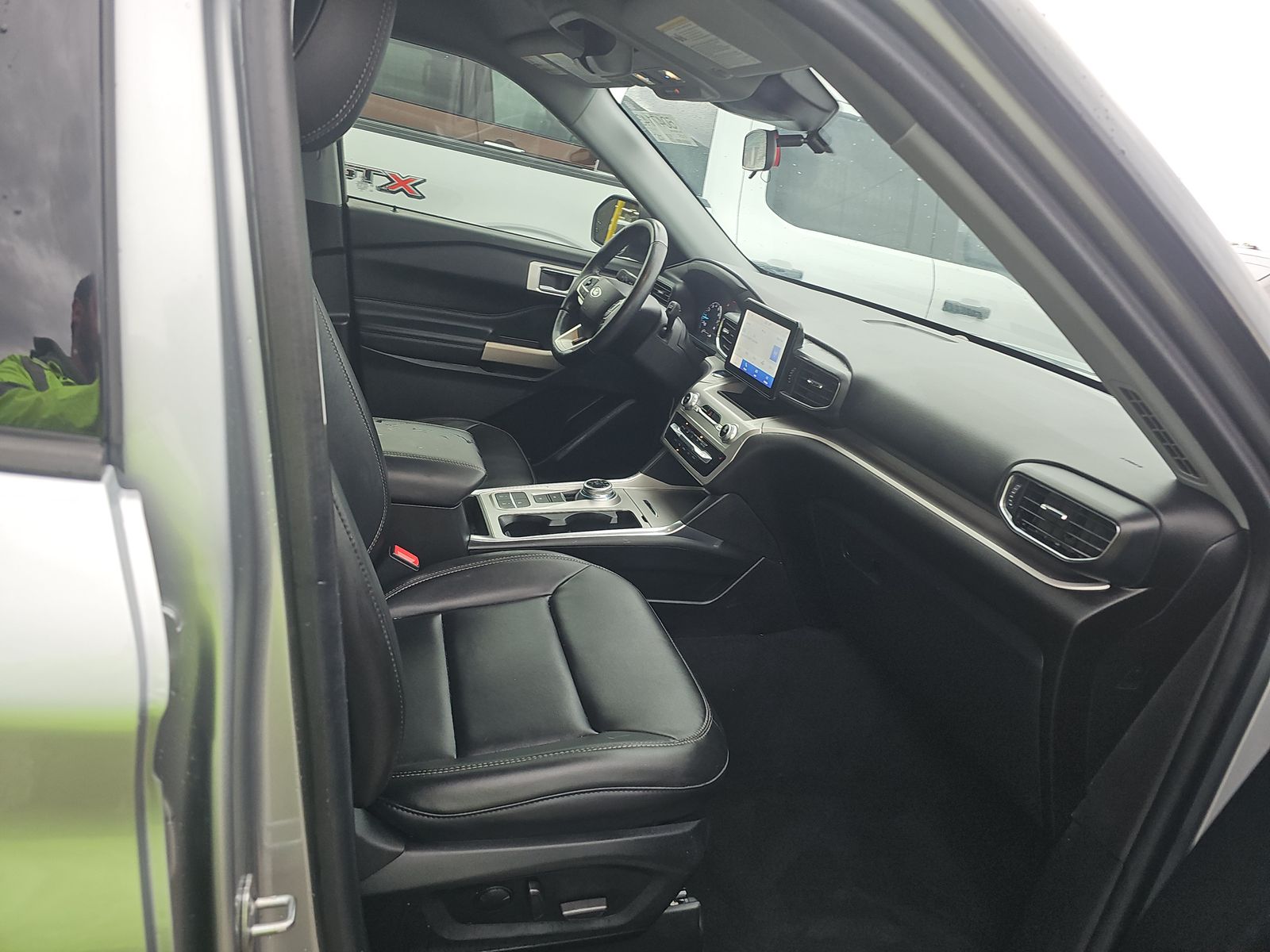 2022 Ford Explorer XLT FWD