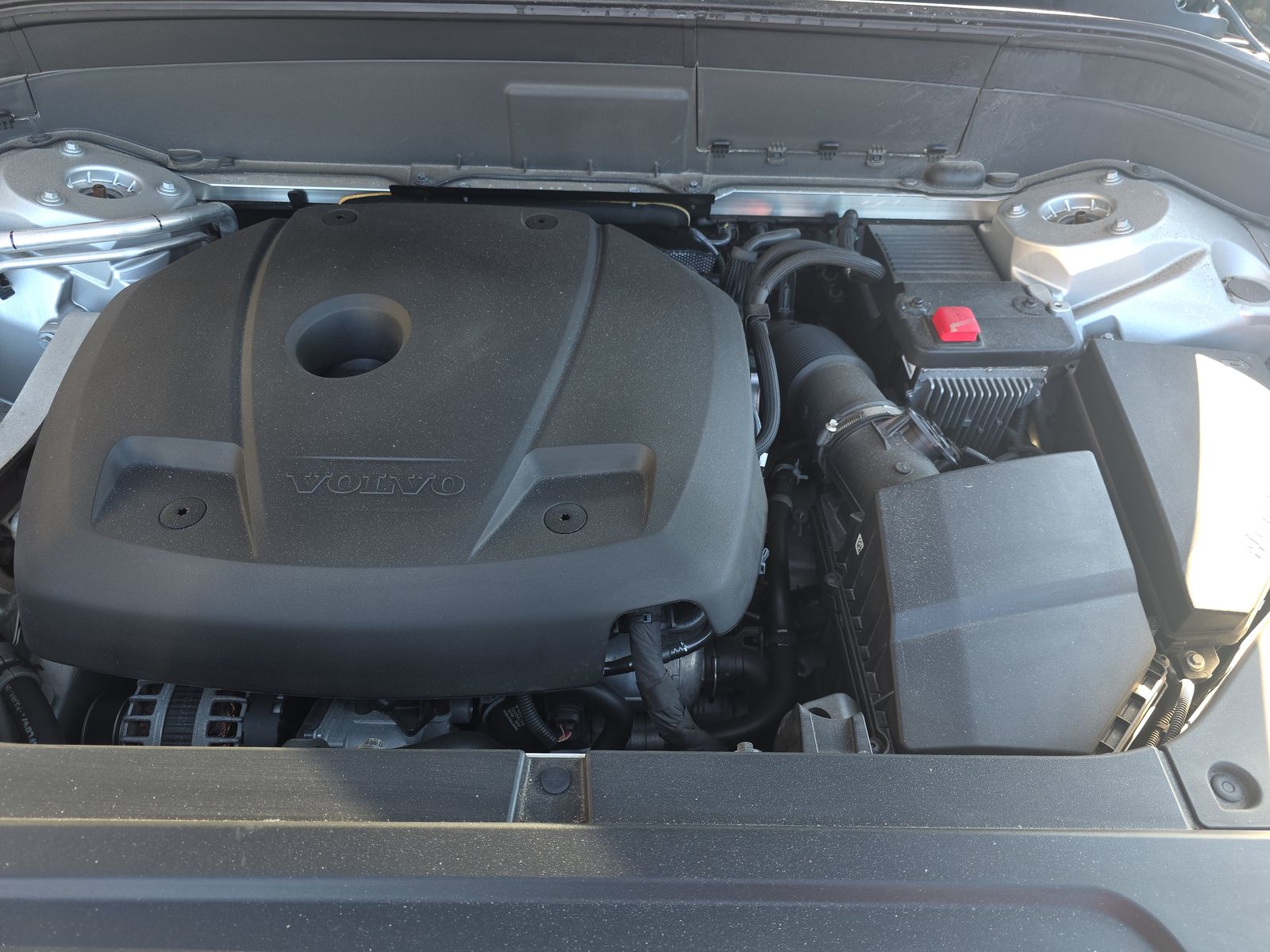 2022 Volvo XC90 T5 Momentum FWD