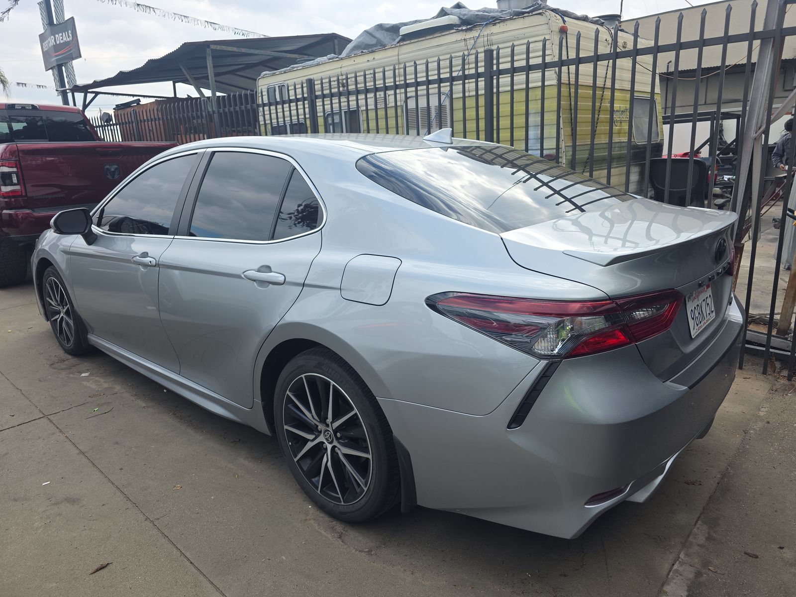 2023 Toyota Camry SE FWD