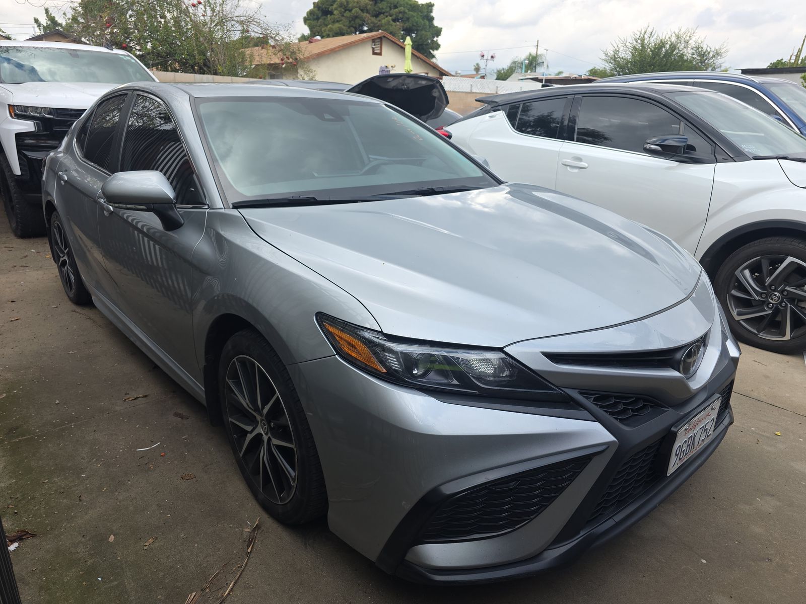 2023 Toyota Camry SE FWD