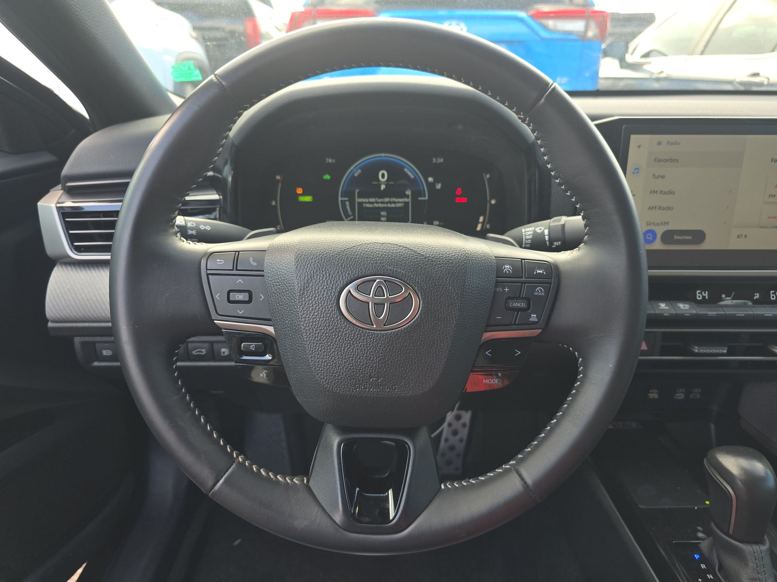 2025 Toyota Camry SE FWD