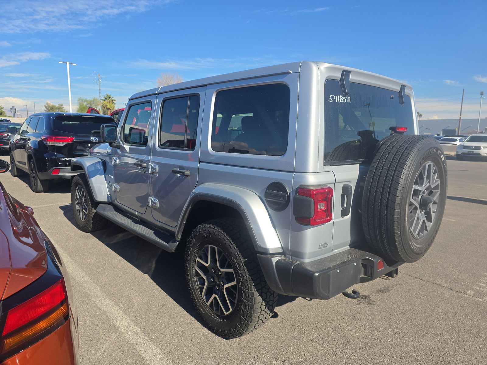 2024 Jeep Wrangler Sahara AWD