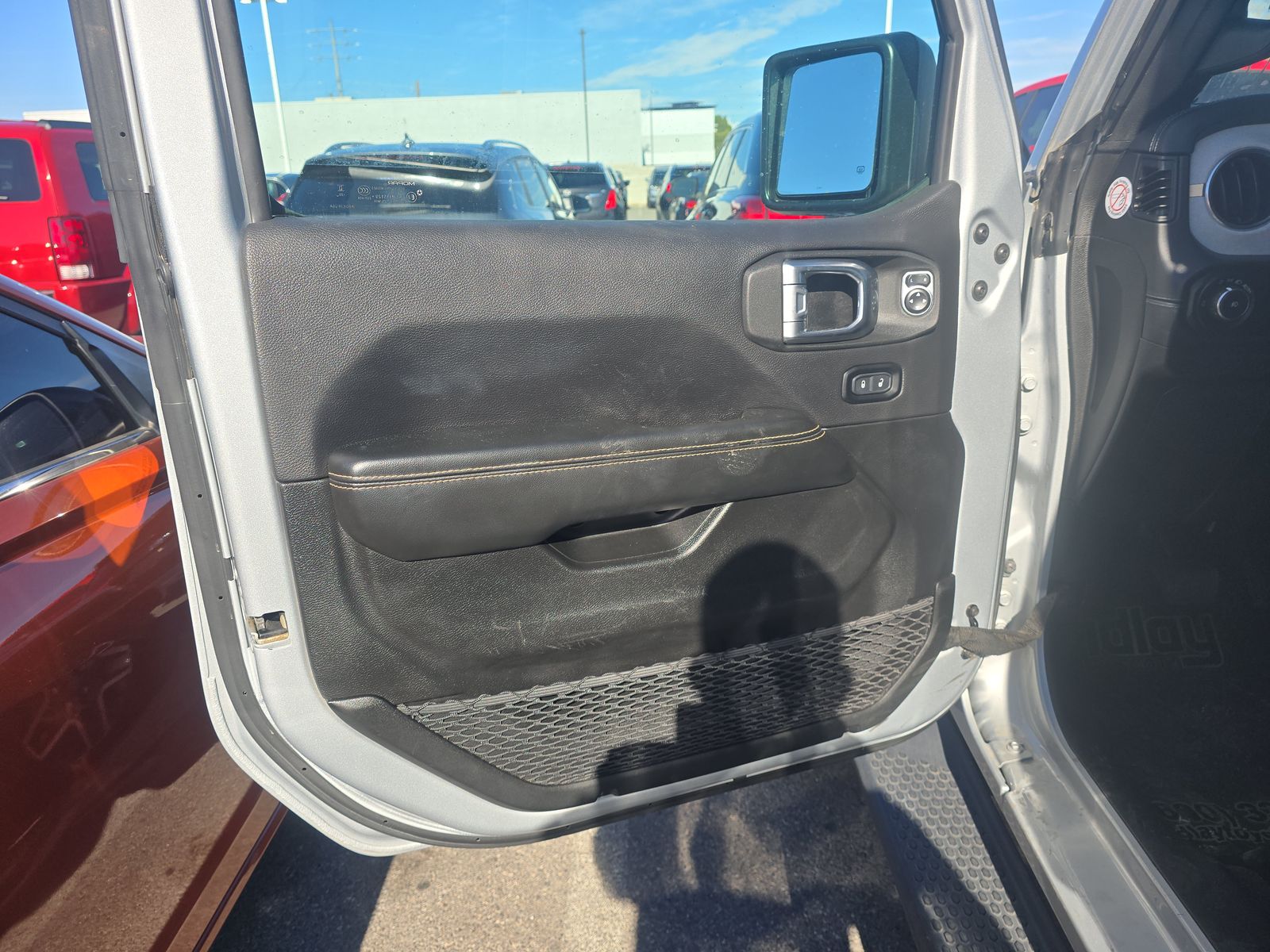 2024 Jeep Wrangler Sahara AWD