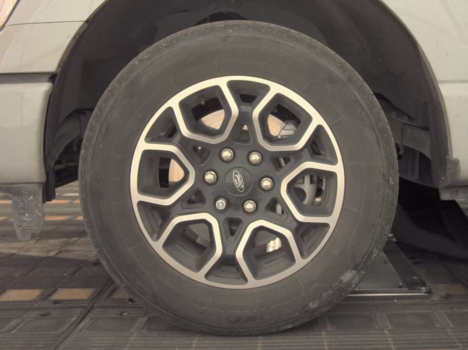 2023 Ford F-150 XLT RWD