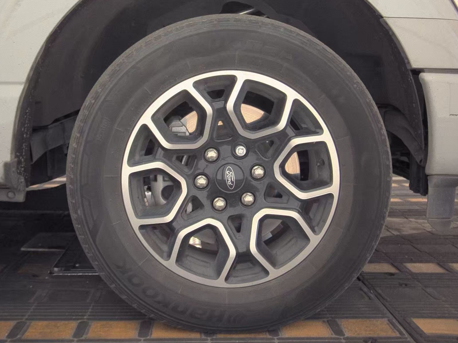 2023 Ford F-150 XLT RWD