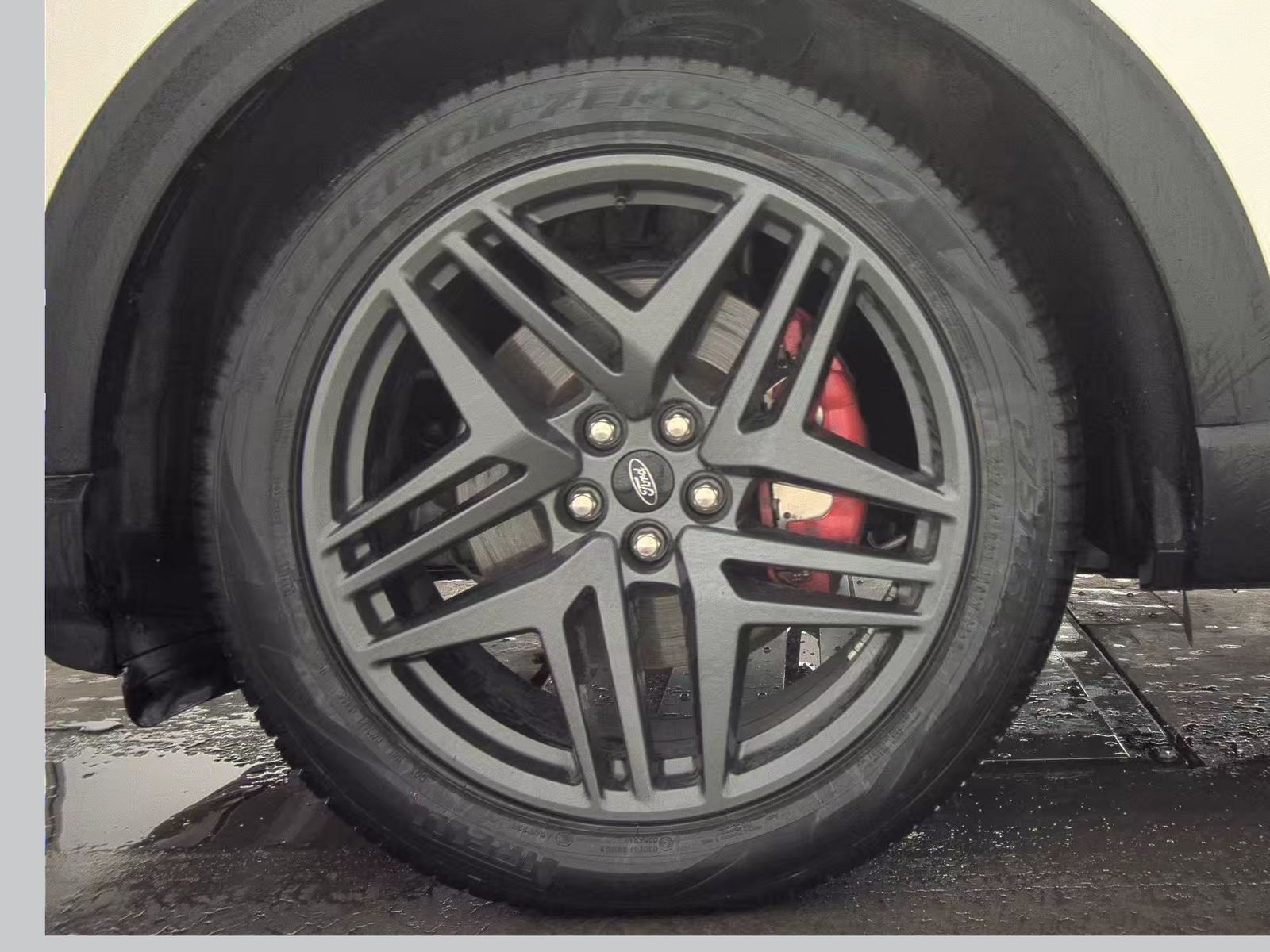 2025 Ford Explorer ST AWD