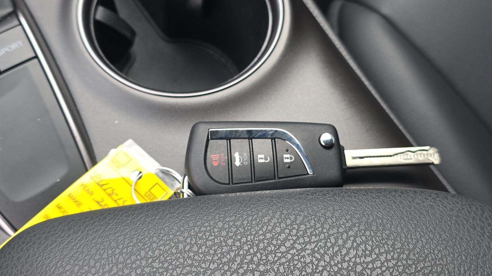 2023 Toyota Camry SE FWD