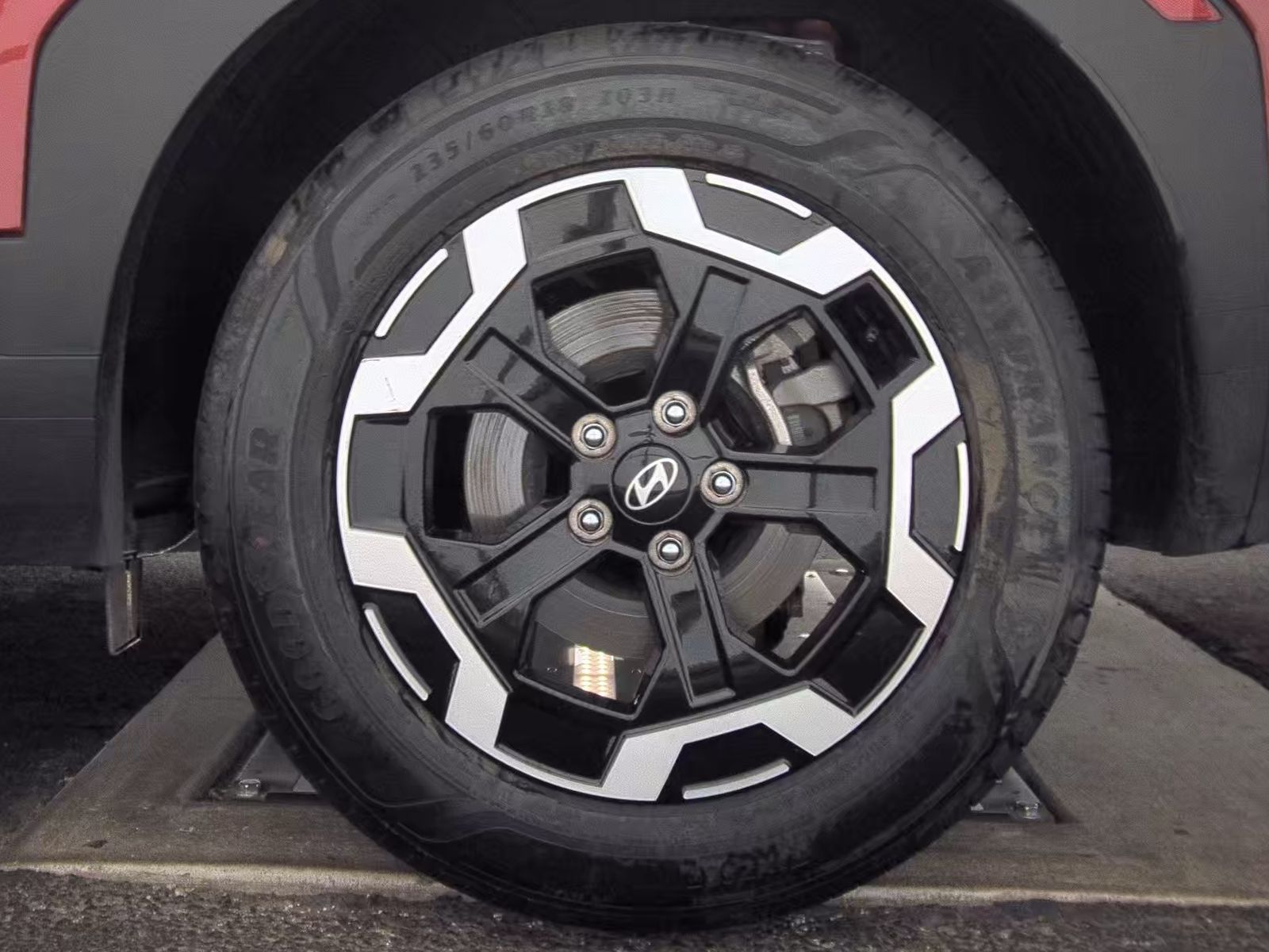 2025 Hyundai Santa Fe SEL FWD