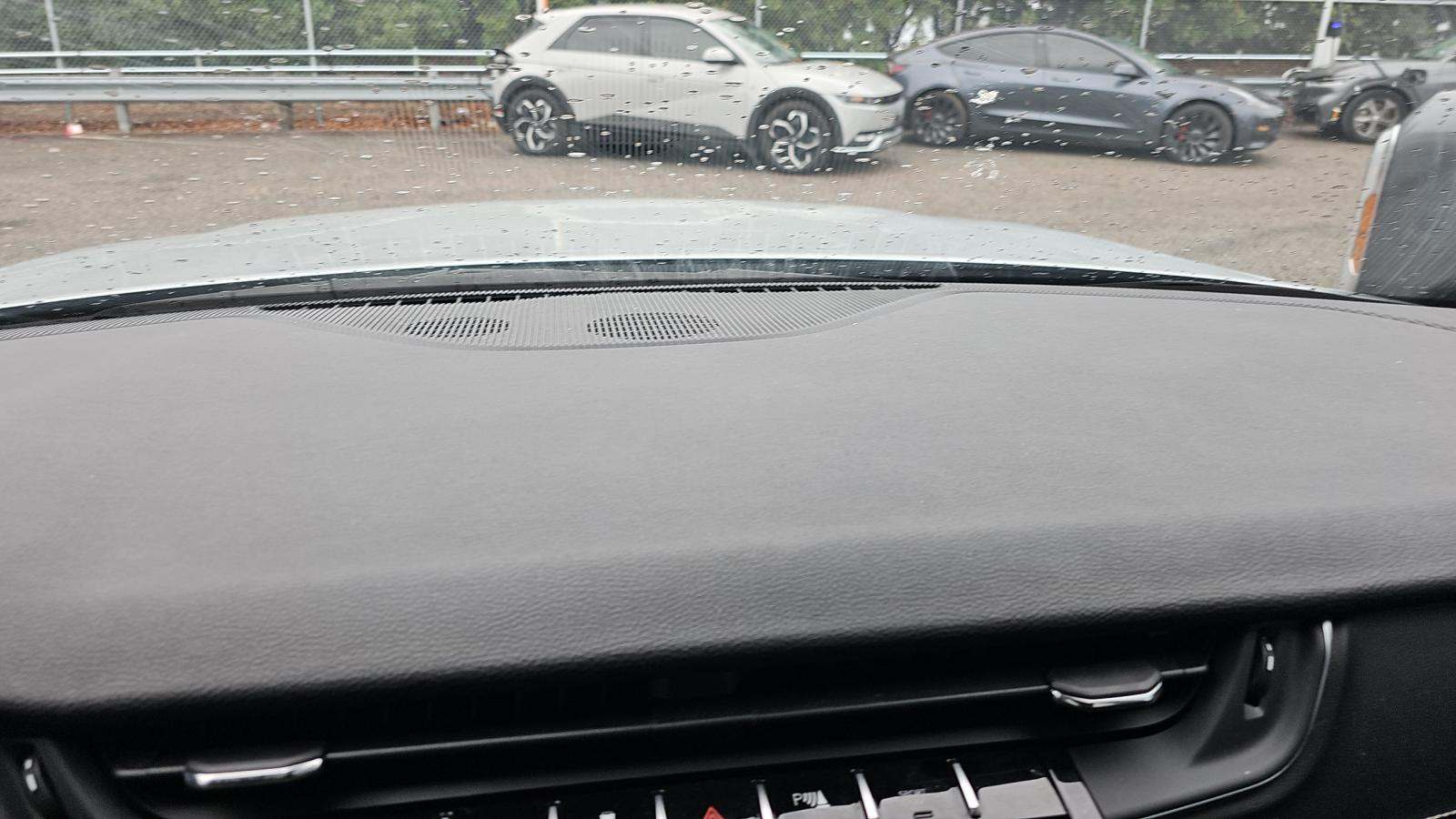 2023 Jeep Grand Cherokee Laredo AWD