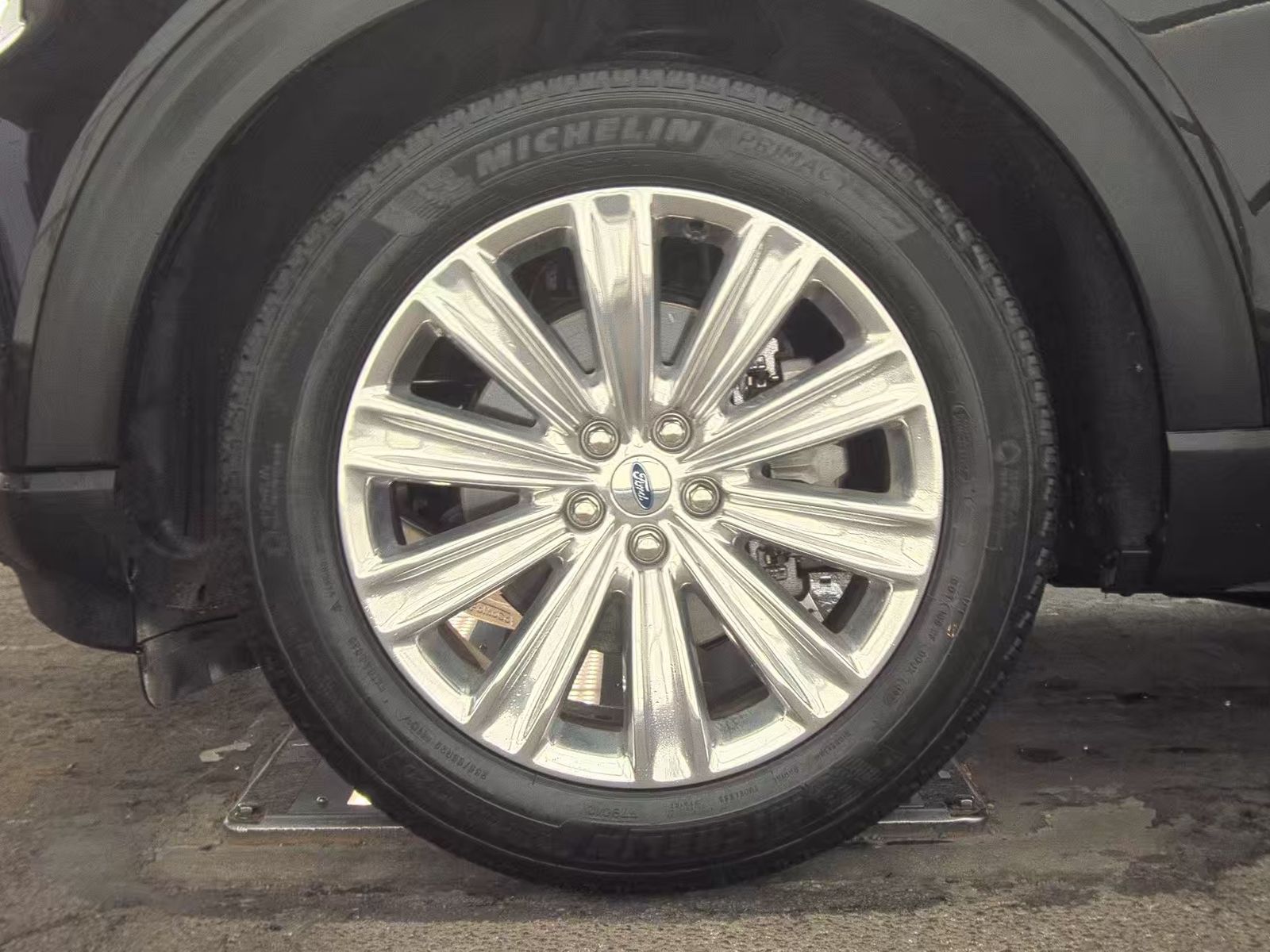 2022 Ford Explorer Limited AWD