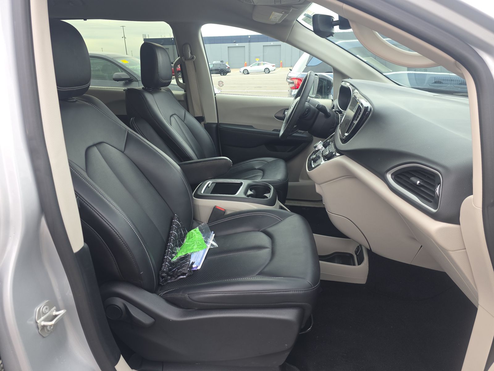 2024 Chrysler Pacifica Touring L FWD