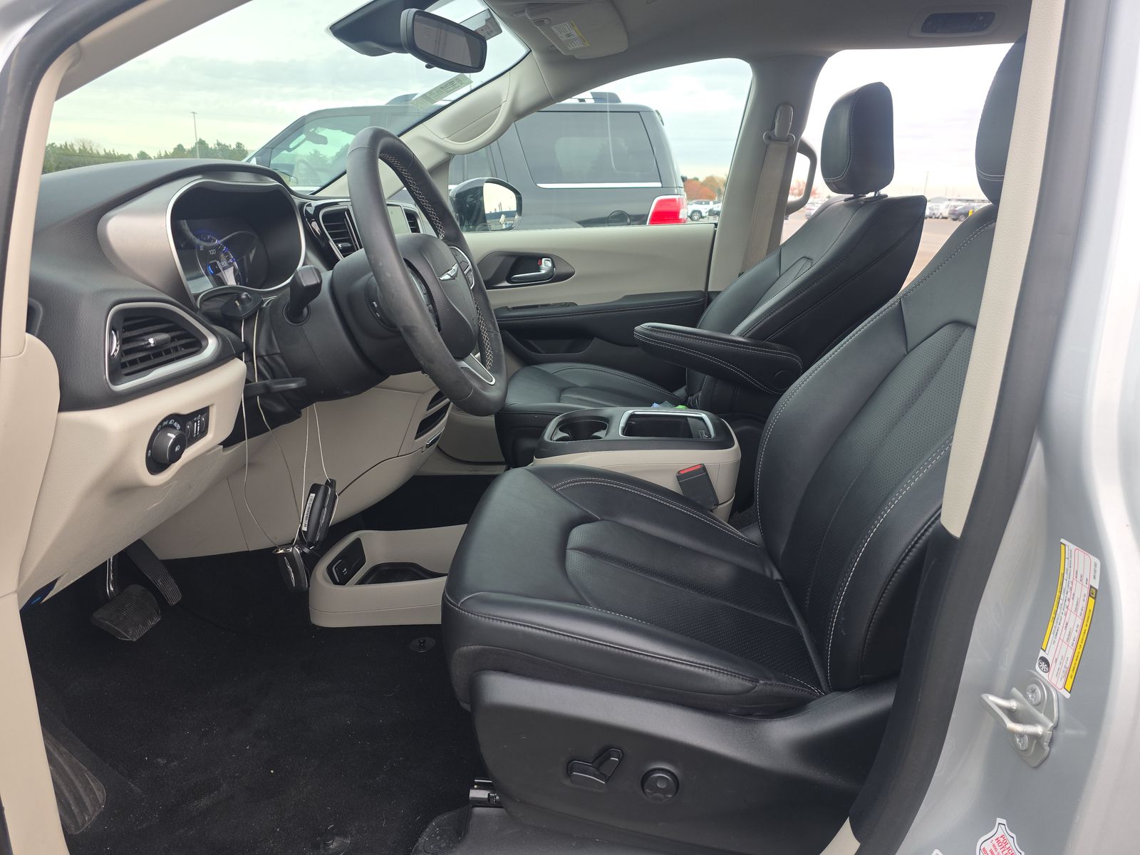 2024 Chrysler Pacifica Touring L FWD