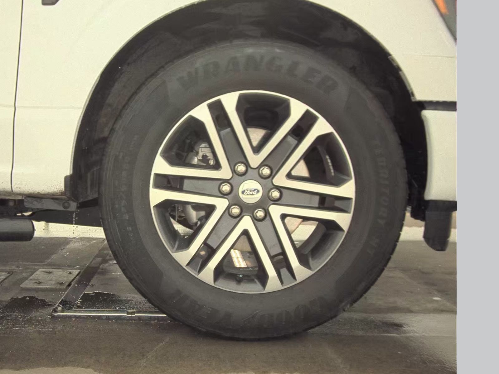 2023 Ford F-150 XL FWD