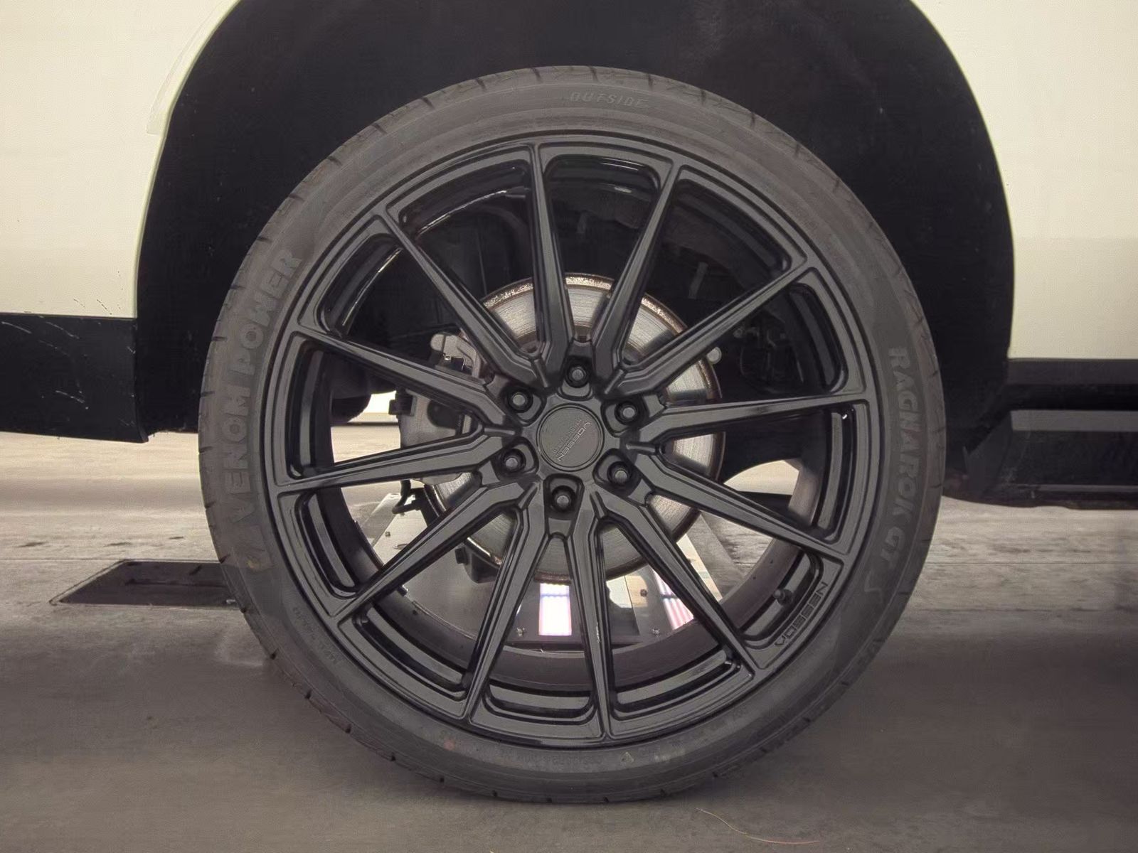 2022 Cadillac Escalade ESV Sport AWD