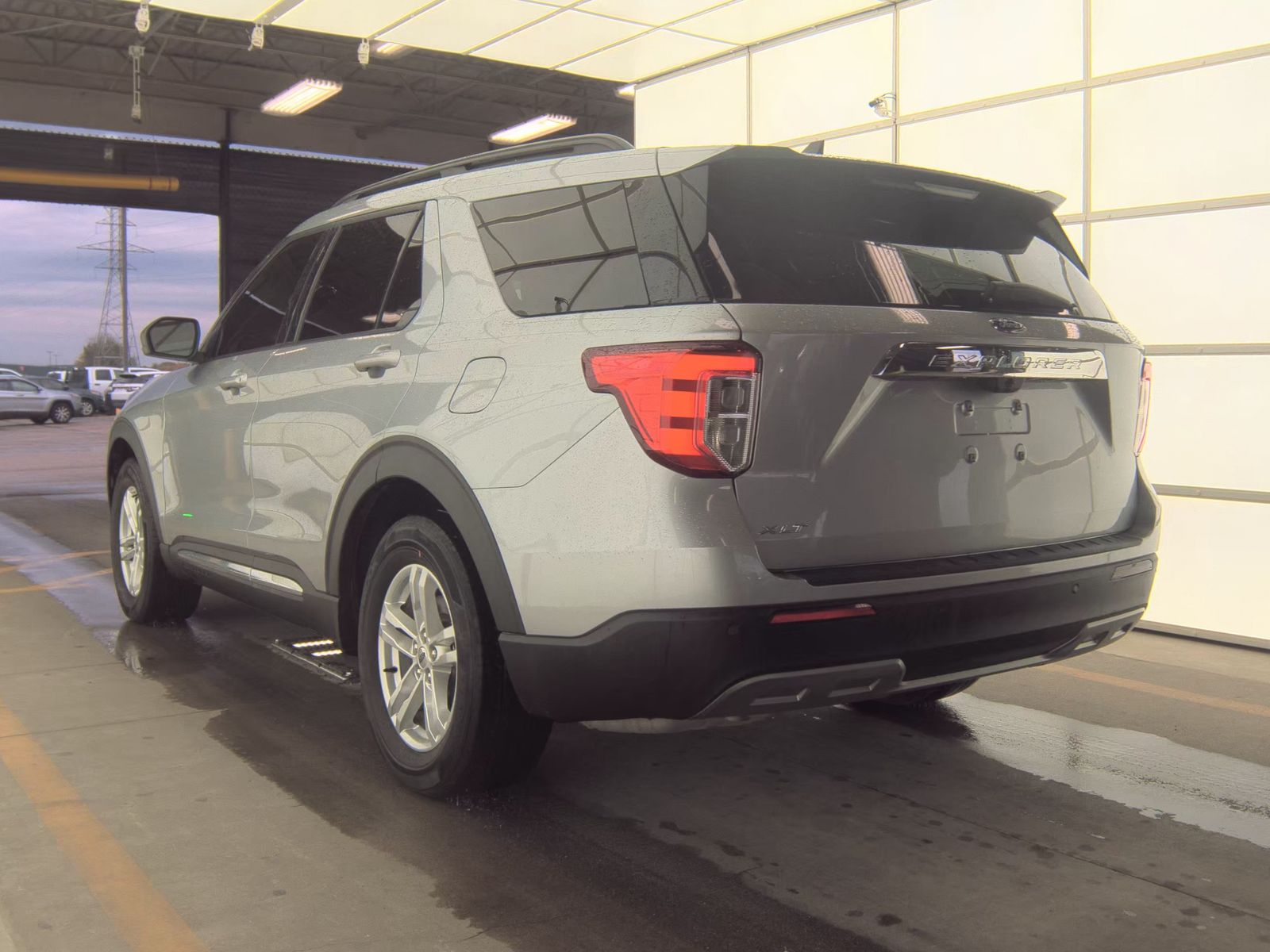 2022 Ford Explorer XLT FWD