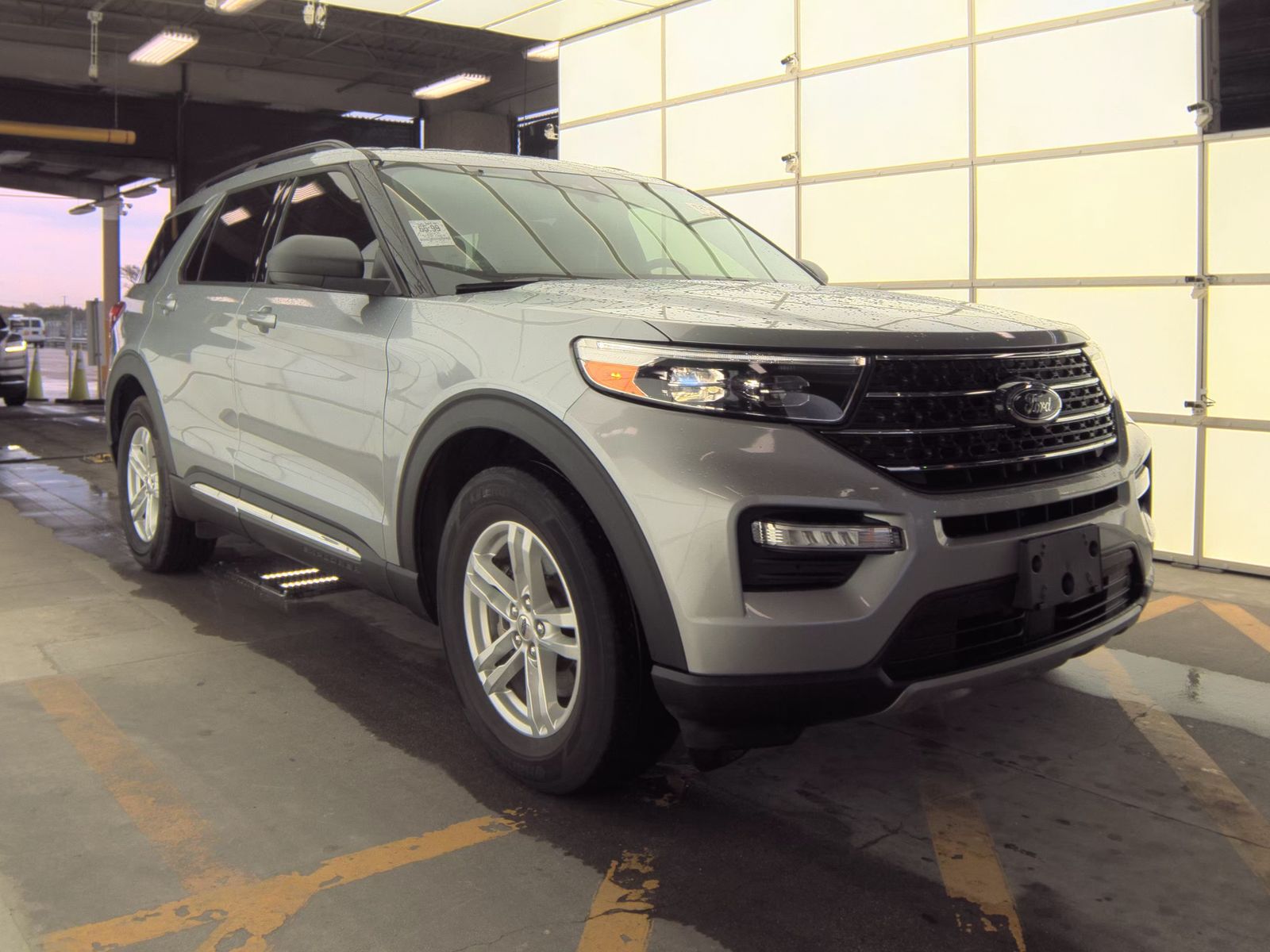 2022 Ford Explorer XLT FWD