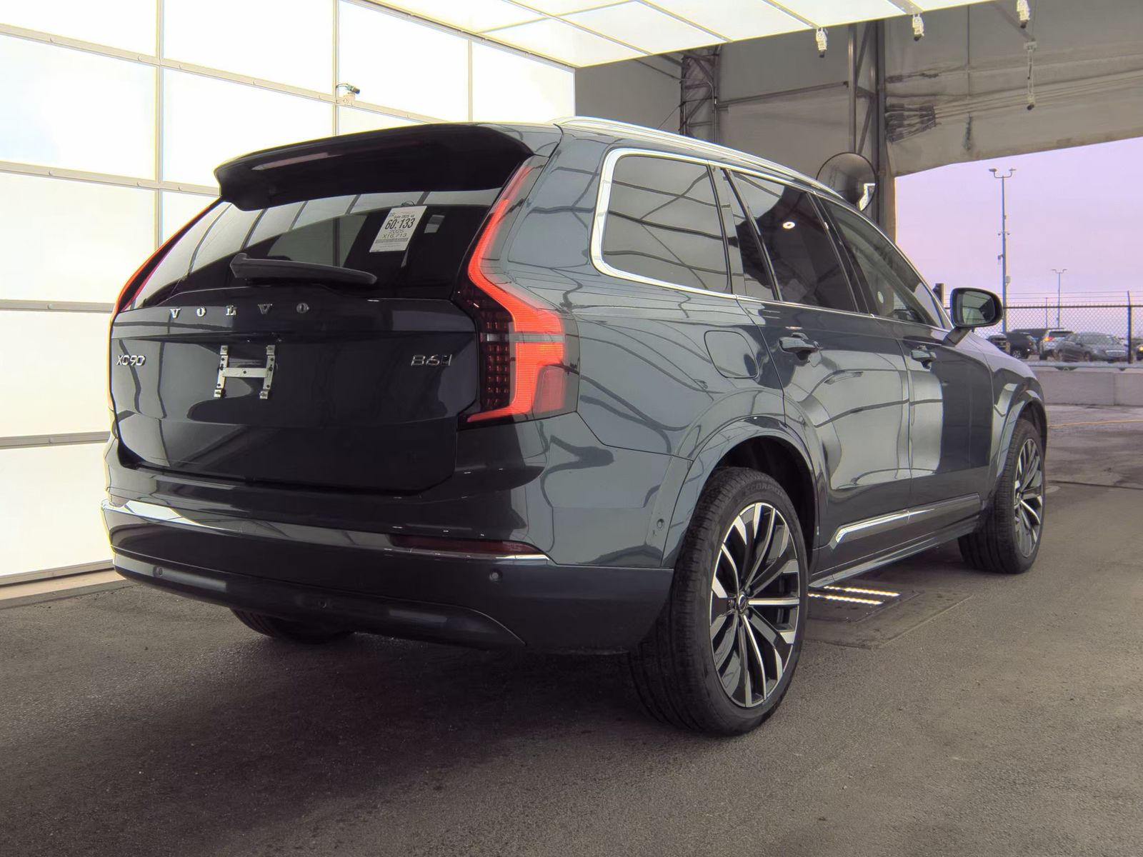 2025 Volvo XC90 B6 Plus AWD
