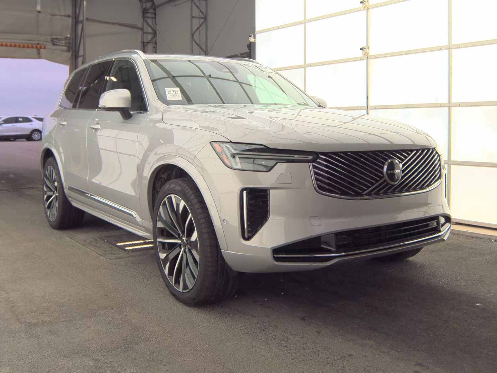 2025 Volvo XC90 B6 Plus AWD