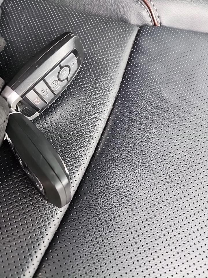 2023 Ford F-150 Lariat AWD